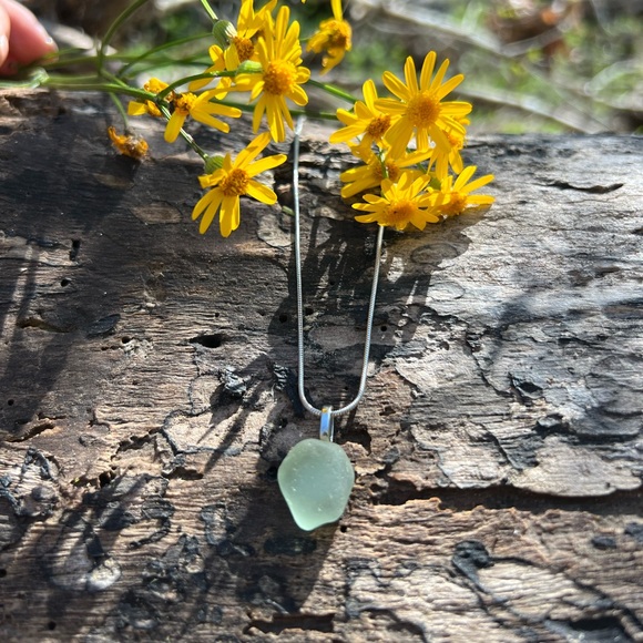 Handmade Seafoam Green Sea Glass Pendent Necklace - Picture 5 of 5